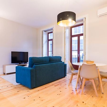 Апартаменты Oporto Near Coliseu Номер фото